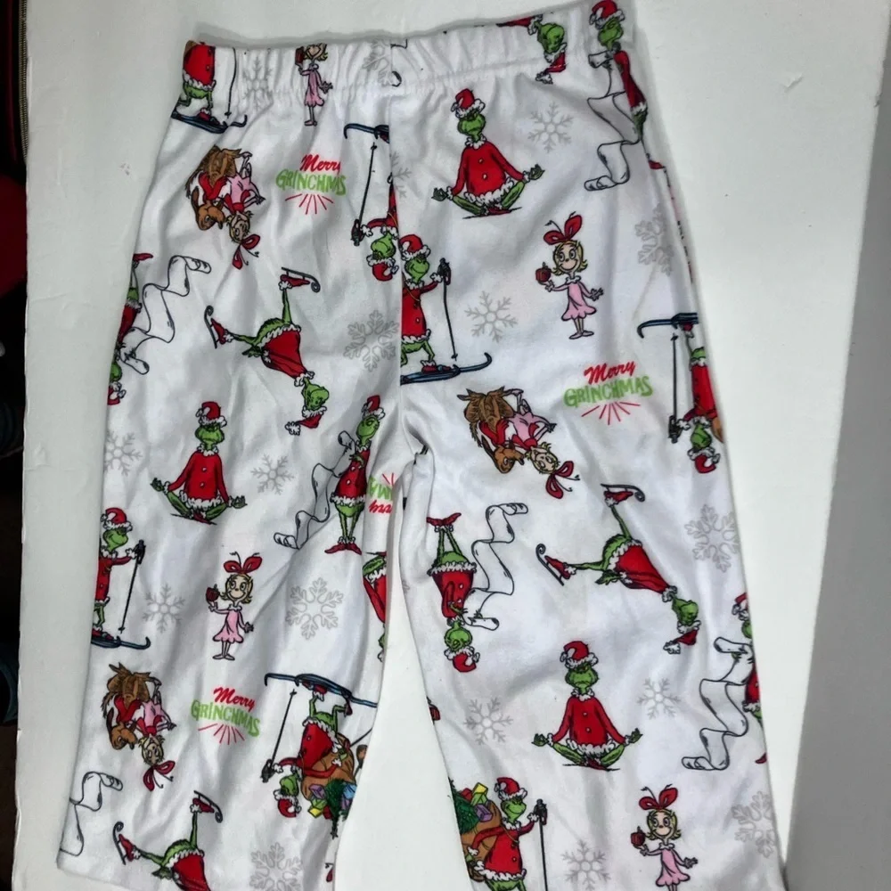 Grinch Pajamas 2T NEW